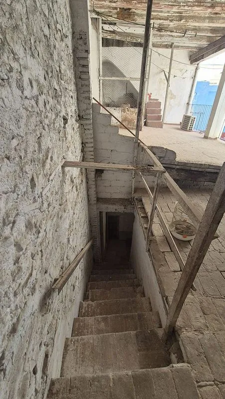Pièces - Terraced House with Balcony in Manises Centre