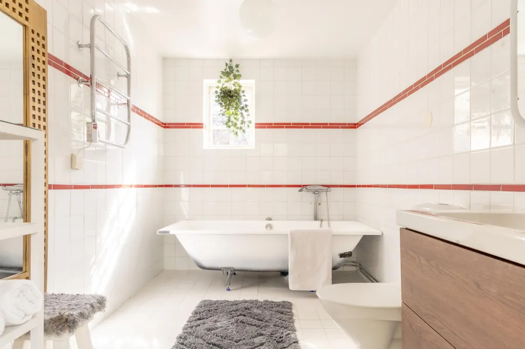Vannitoad - Charming Villa with Guesthouse near Visby