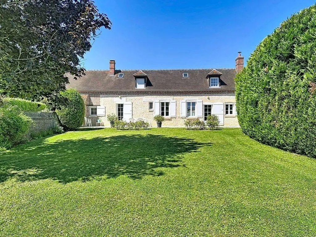 Jardin - Corps de Ferme Rénové avec Potentiel Locatif à Proximité