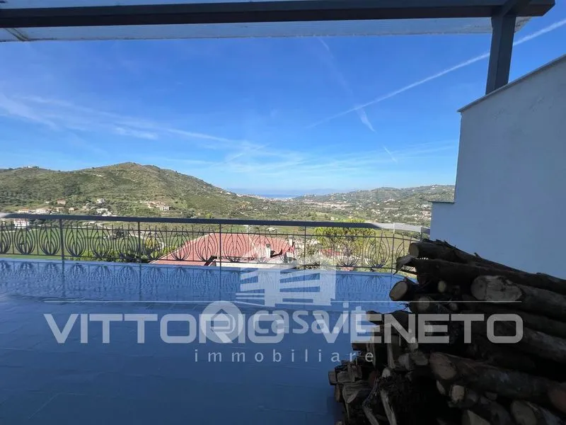 Terrass - Apartment with Sea View in Laureana Cilento