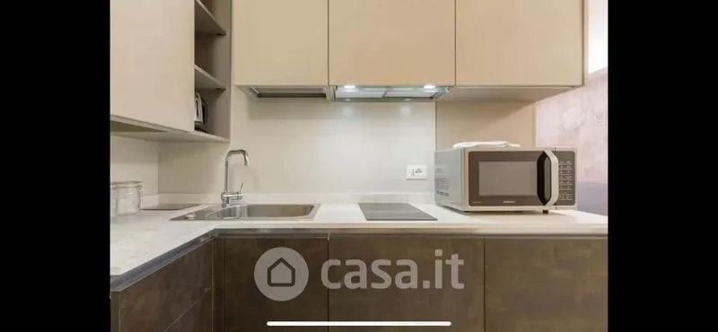 Cucina - Modern Bilocale in Central Verona