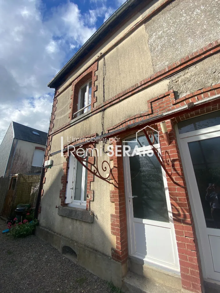 Exterior - City Centre Maison with 2 Bedrooms in Flers