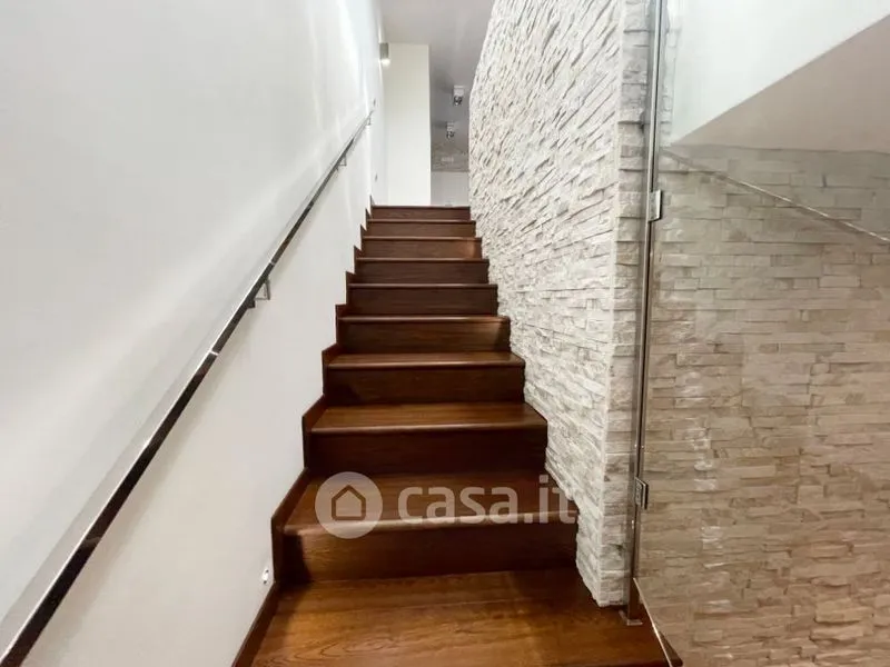 Rooms - Elegant Villa with Garden in Trani