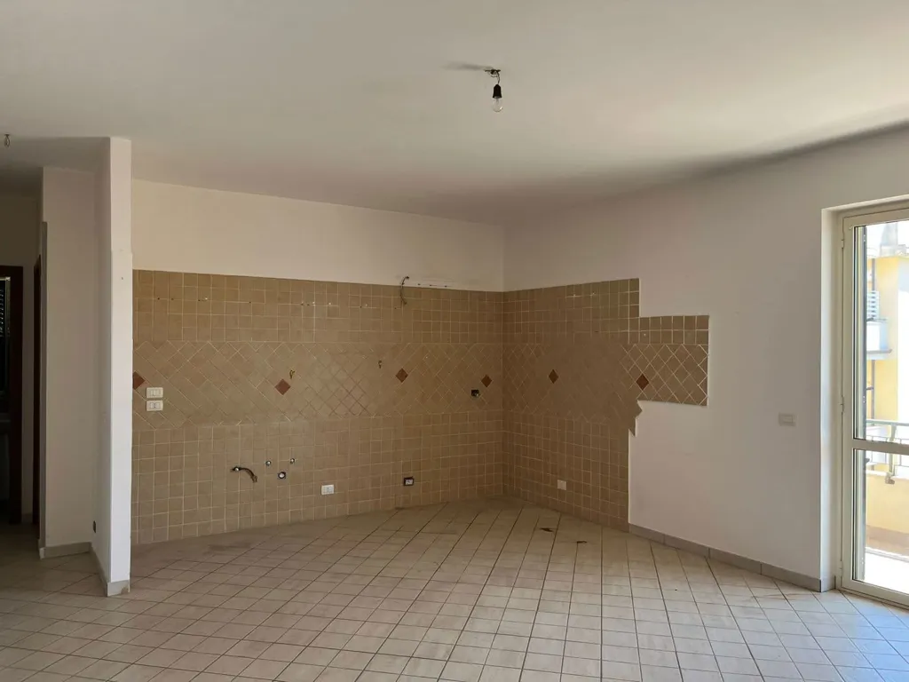 Soggiorno - Three-Bedroom Flat with Balconies in Siderno
