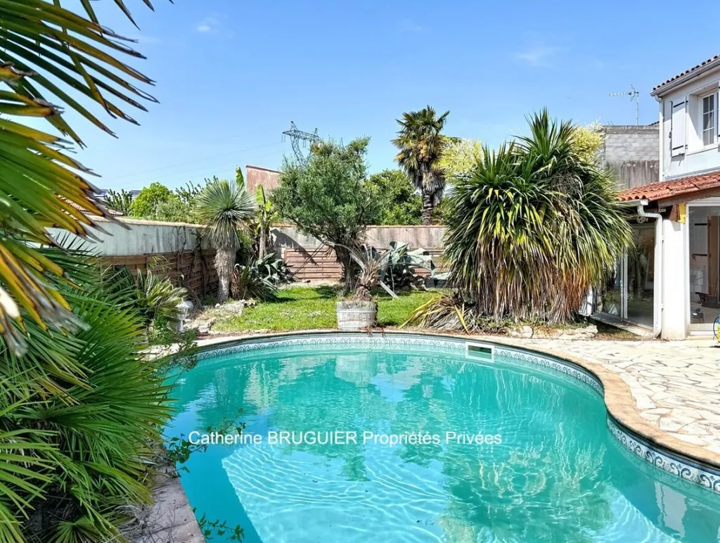 Piscina - Luxury Villa with Pool in Périgny