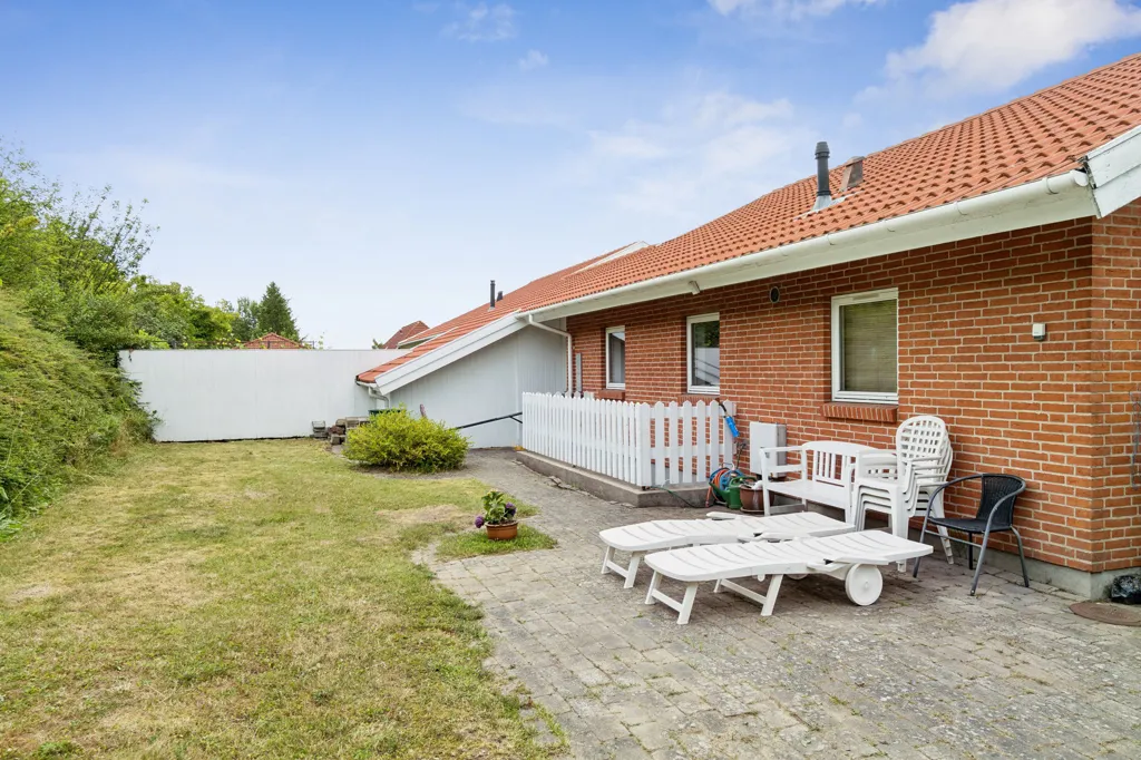Terrasse - Villa with Garden in Fensmark, Holmegaard