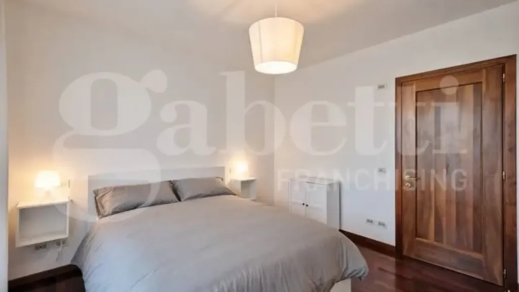 Magamistoad - Modernised 2-Bed Apartment with Lift in Treviso