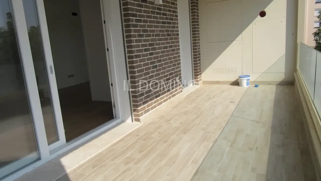 Balcon - Modern Apartment with Solar Panels in Padua