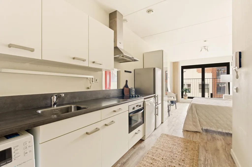 Cucina - Modern Studio with French Balcony in Amstelkwartier