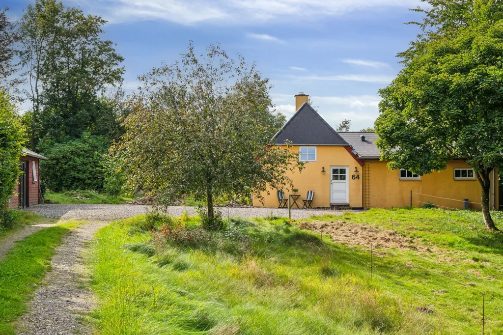 6-toaline maja asukohas Tjele