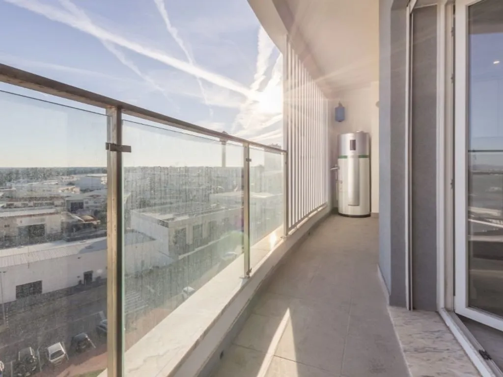 Balcon - Luxury Apartment with Varandas in Seixal