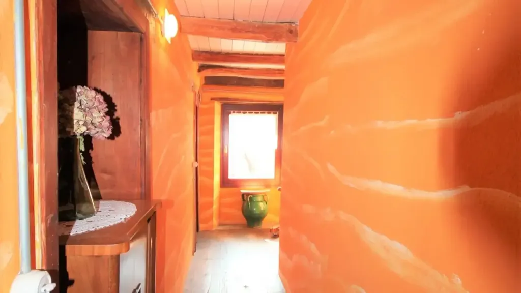 hallway_entrance