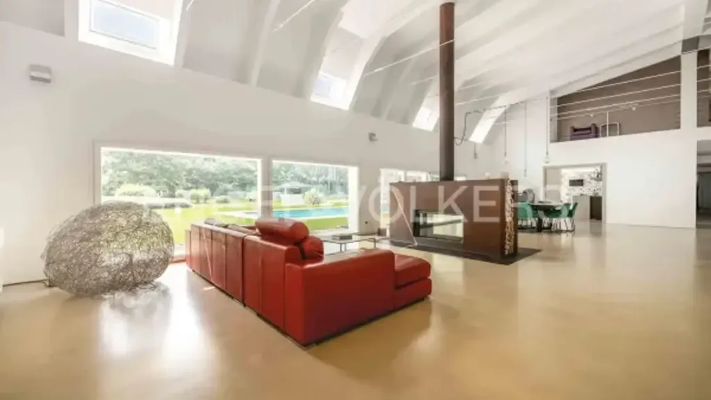 Elutuba - Converted Industrial Villa with Pool in Borgo Ticino