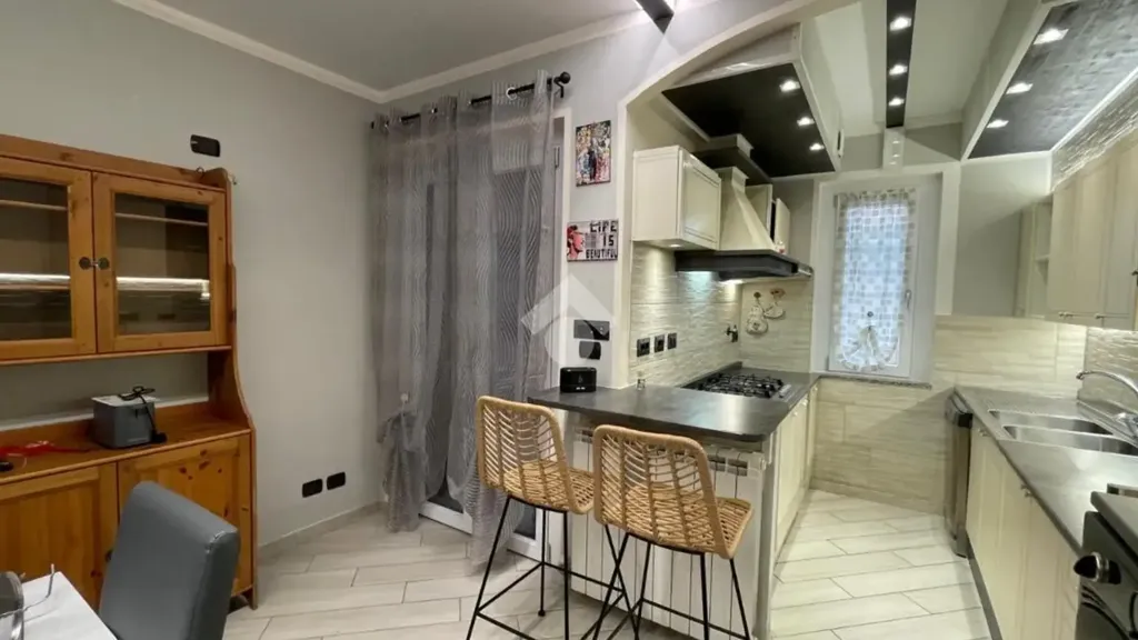 Köök - Apartment with Garden in Rivalta Di Torino