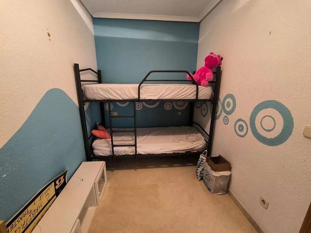Magamistoad - Furnished Flat with Garage in Carretas