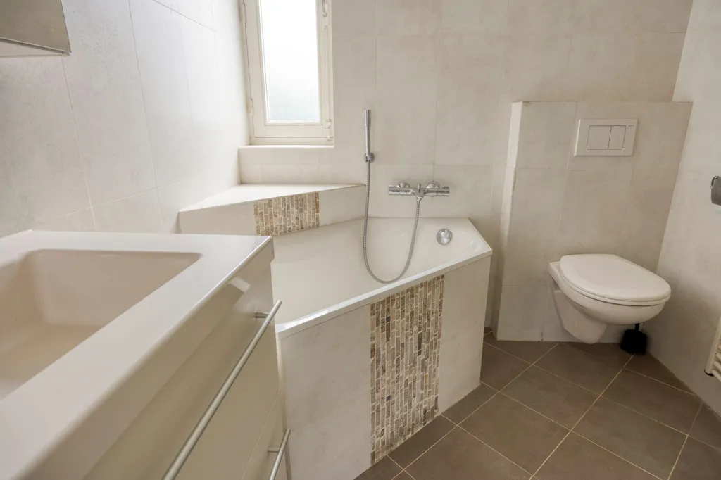 Bagni - Corner House with Garden in Eindhoven