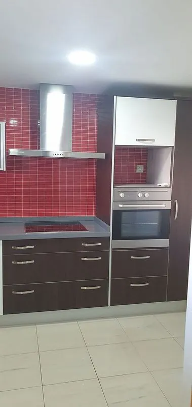 Cuisine - Pareded Chalet with Garden in Gandia