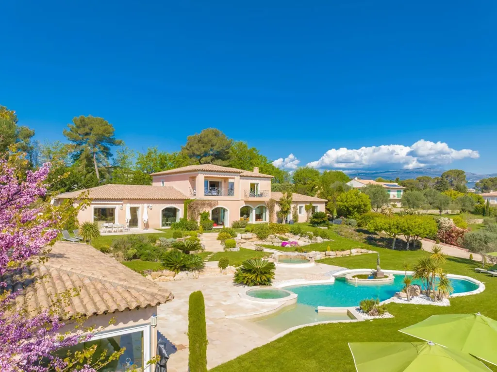 Õhuvaade - Contemporary Bastide with Pool in Quiet Setting