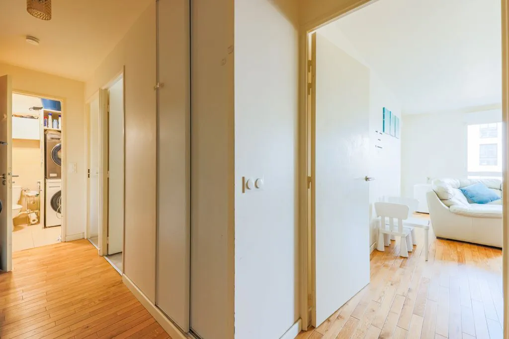 hallway_entrance