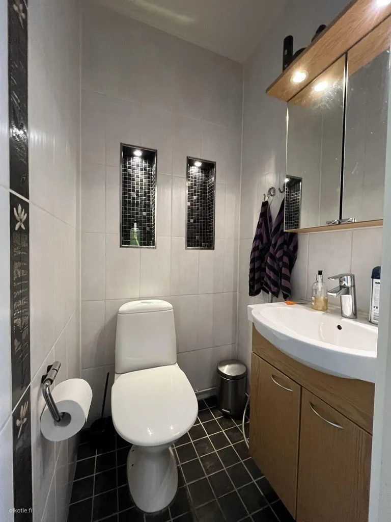 Salles de bain - Terraced House with Sauna in Rauma