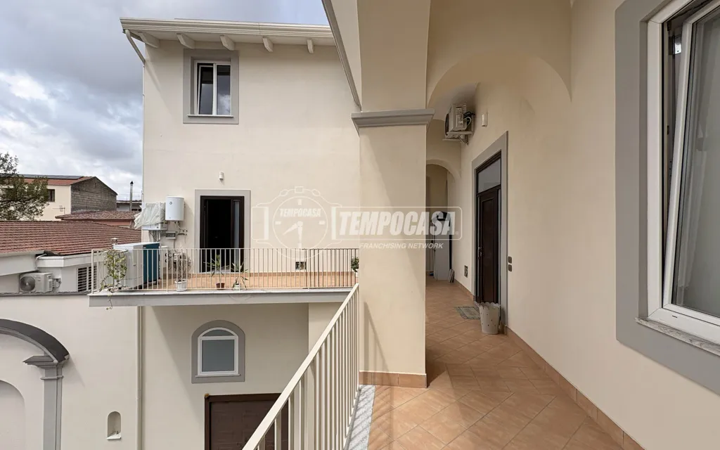 Rõdu - Duplex with Private Parking in Aversa