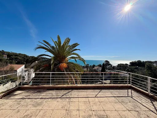 Terrass - Luxury House with Divisible Plot in Sète