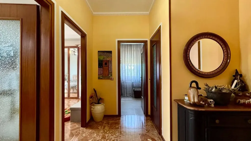 Entrée - Apartment with Balcony in Alessandria