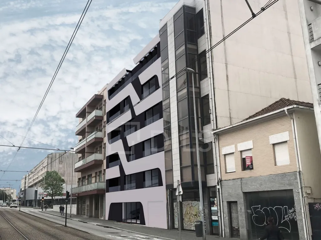 T2 Apartment with Balcony in Matosinhos Centre