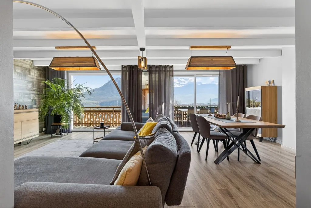 Elutuba - Renovated Chalet with Lake and Mountain Views in Annecy