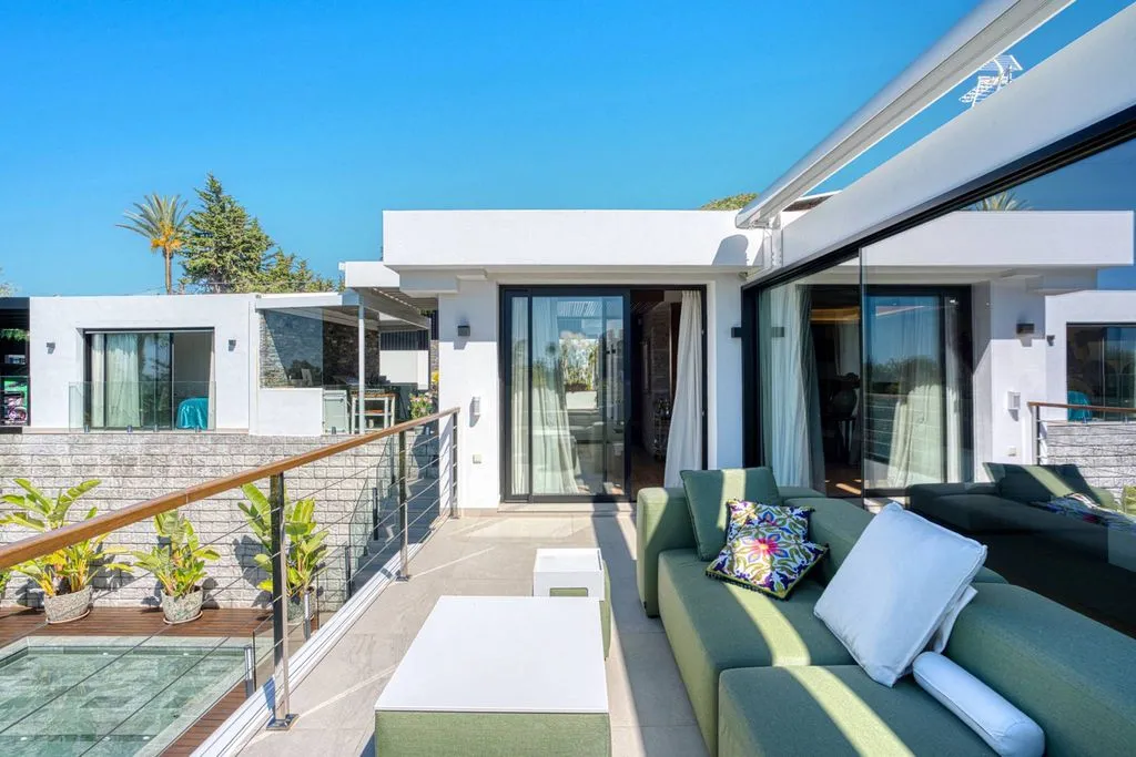 Terrass - Luxury Villa with Pool in East Marbella