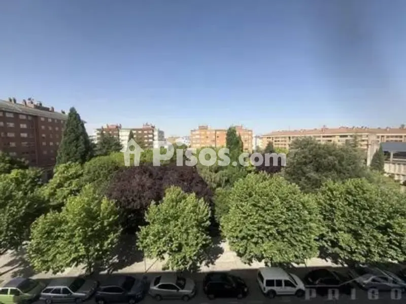 Jardin - Apartment with Park Views in Gamonal-Capiscol