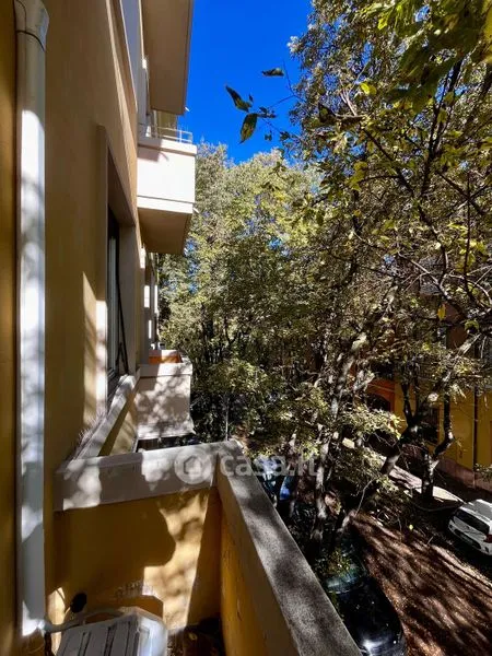 Balcony - Apartment with Balcony in Modena