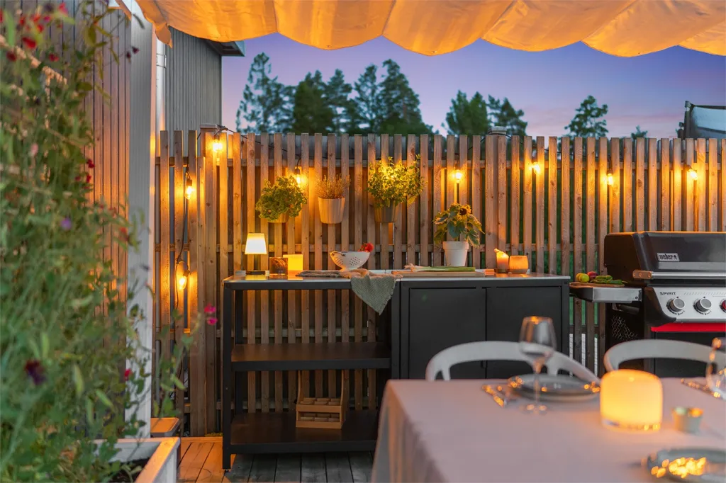Terrace - Modern Villa with Garden in Sunny Location