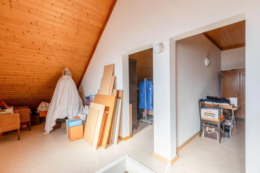Rooms - House with Enchanting Garden in Sint-Niklaas