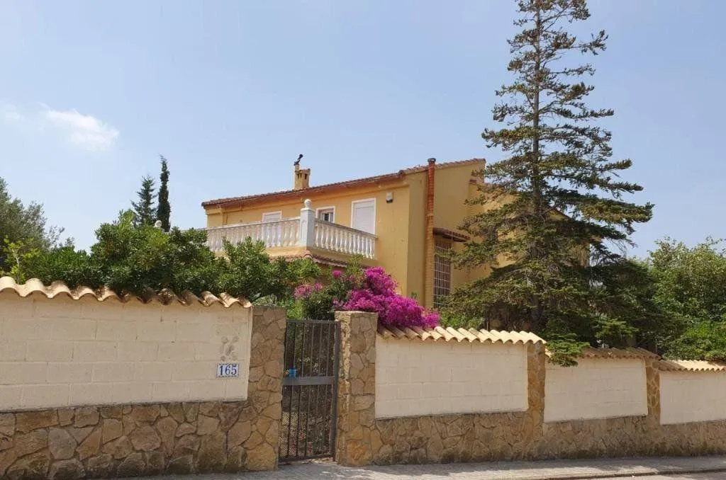 Välivaade - Chalet with Private Pool in Monserrat
