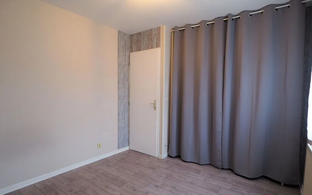 Chambres - Appartement 4 Pièces avec Jardin à Amancy
