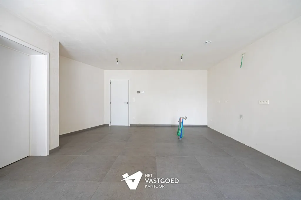 Stanze - Ground Floor Apartment with Terrace in Central Location