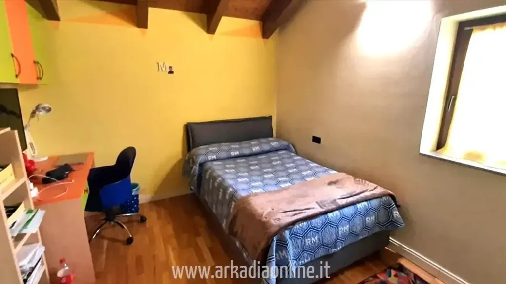 Magamistoad - Two-Level Apartment with Terrace in Piacenza