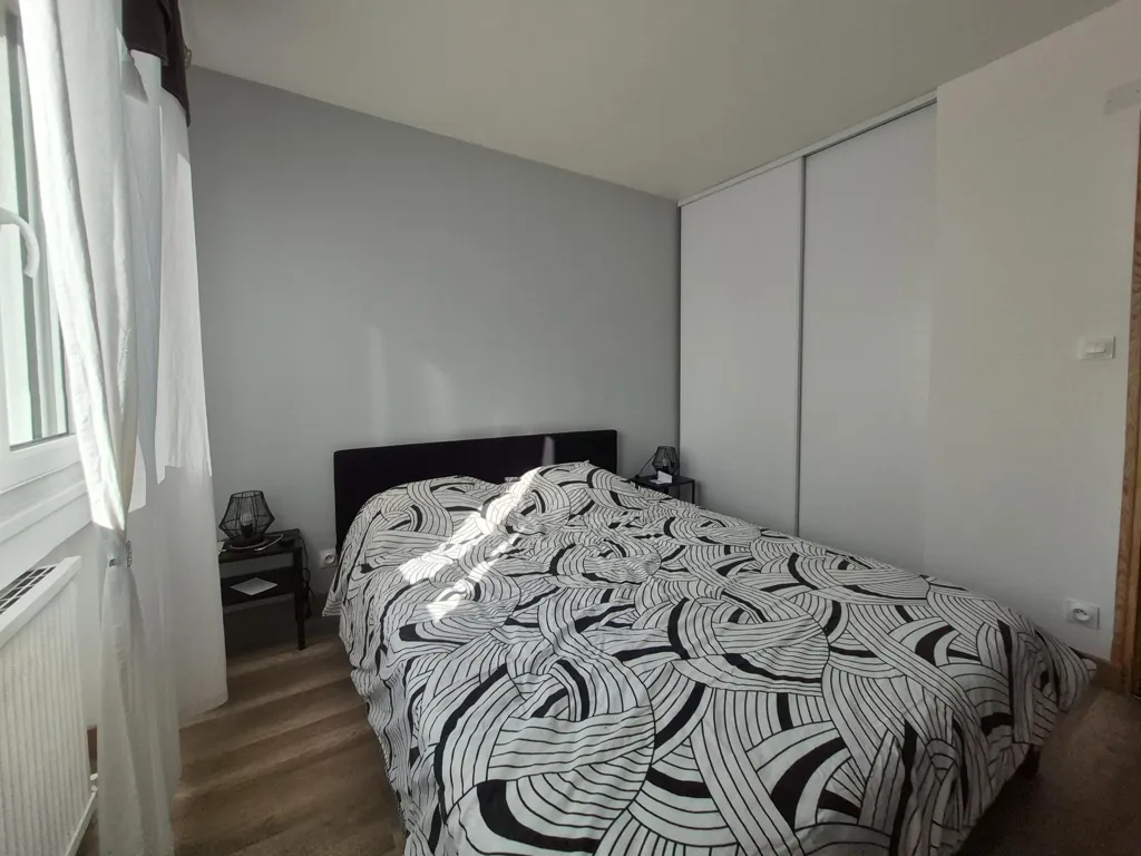 Chambres - Maison rénovée avec jardin dans un quartier calme à Verdun