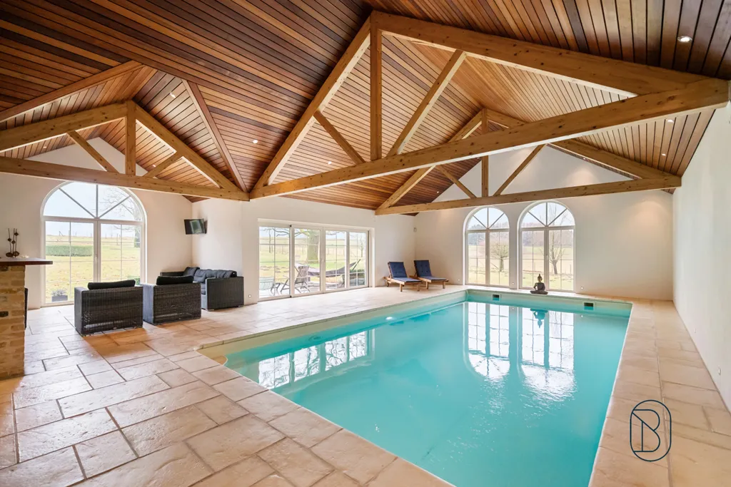Pool - Luxury House with Pool in Sainte-Ode Tillet