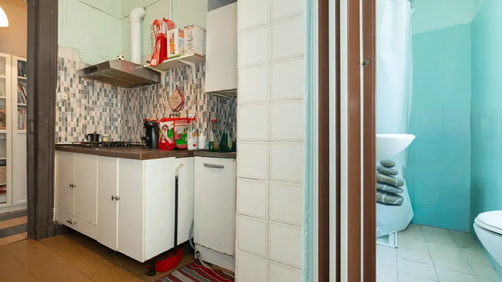 Köök - 3-Bedroom Apartment with Balcony in Turin