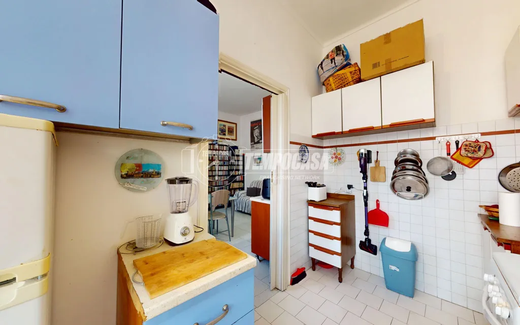 Köök - Spacious 2-Bedroom Apartment in Turin