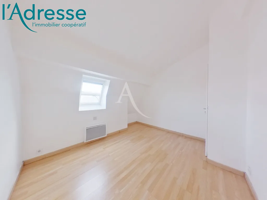 Pièces - Duplex 3 Pièces avec Box à Proximité des Commerces