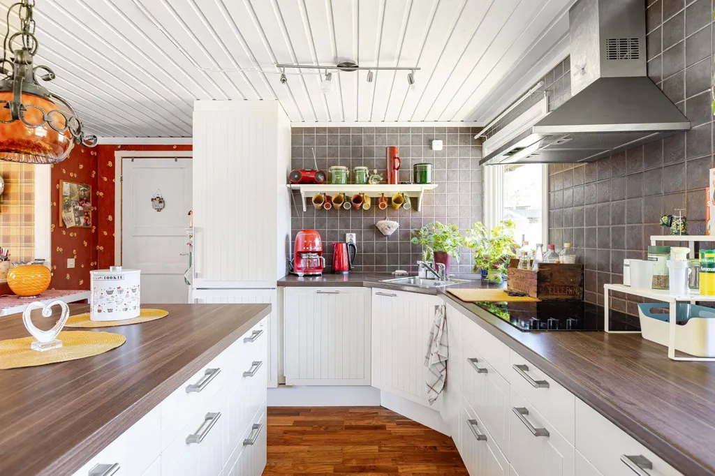 Cuisine - Villa with Garden near Linköping