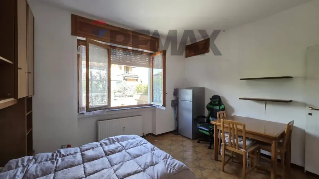 Chambres - Studio Flat with Lift in Varese