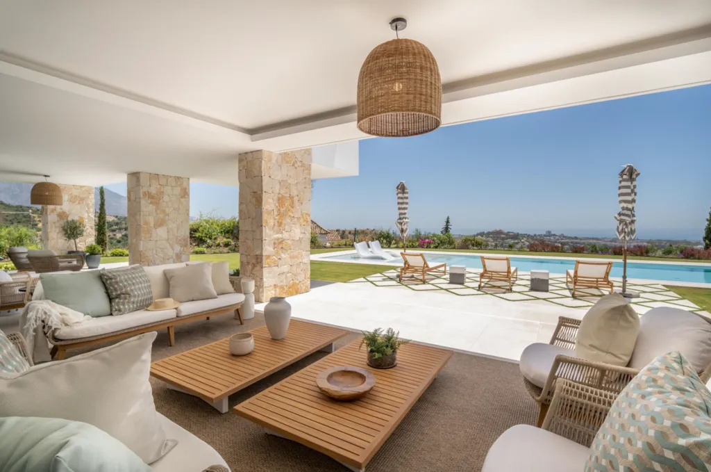 Terrass - Modern Villa with Pool in Benahavís