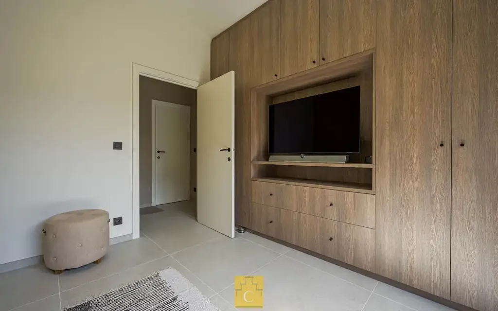 Esik - High-End Apartment with Private Garden in Bruges