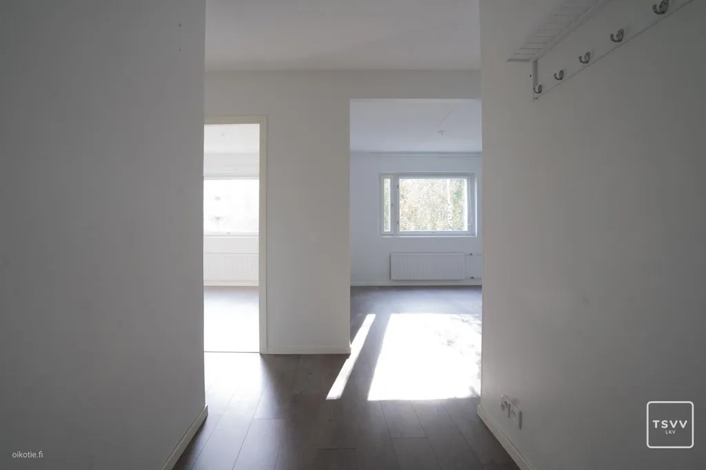 Entrée - Renovated Top-Floor Flat with Balcony in Koivula
