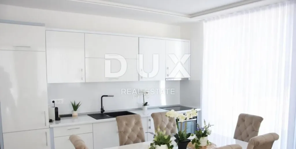 Cuisine - Luxury Villa with Two Units in Istra, Poreč