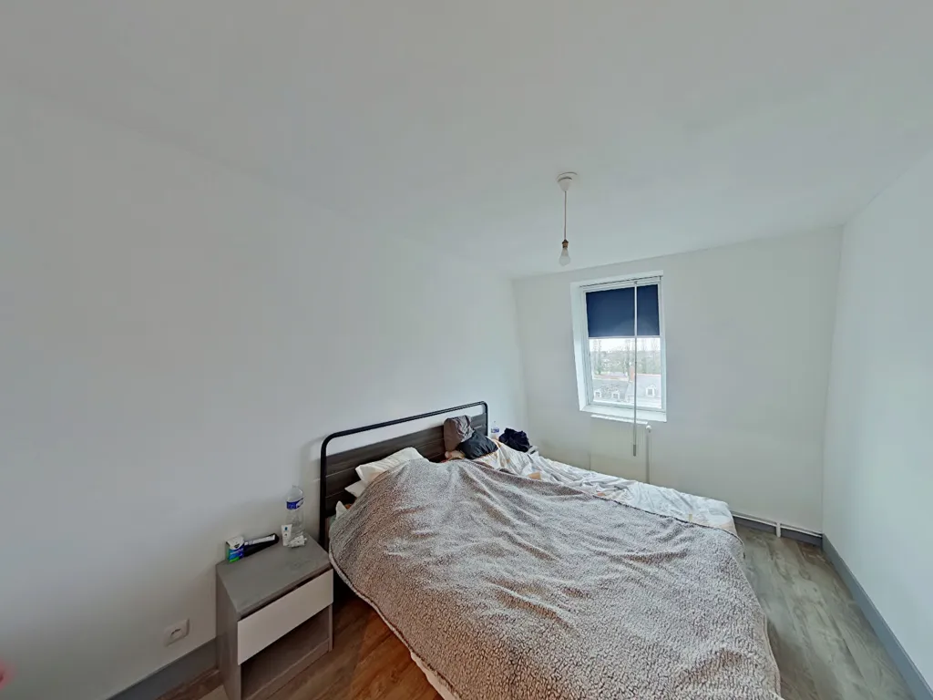 Magamistoad - 3-Bed Apartment with West View in Châtellerault